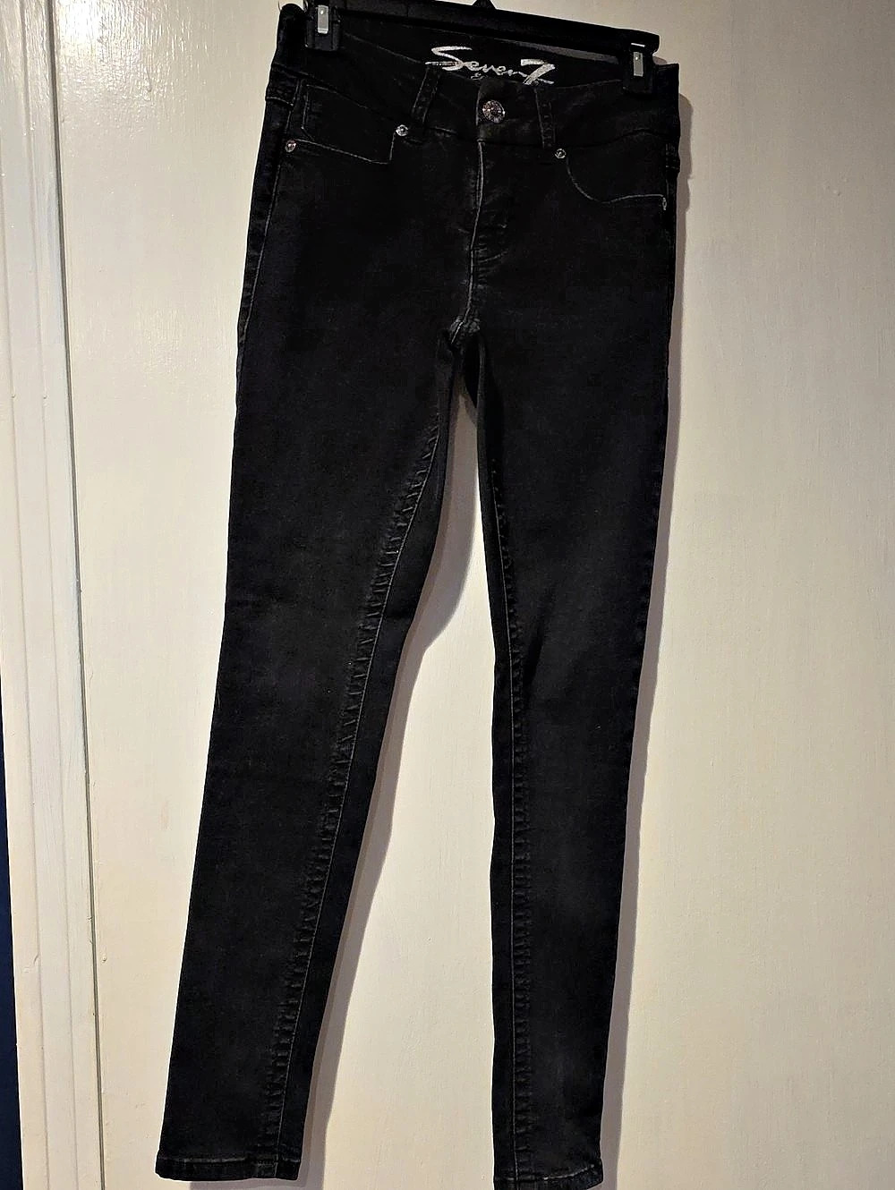 Seven7 Skinny Jeans Black Size 4